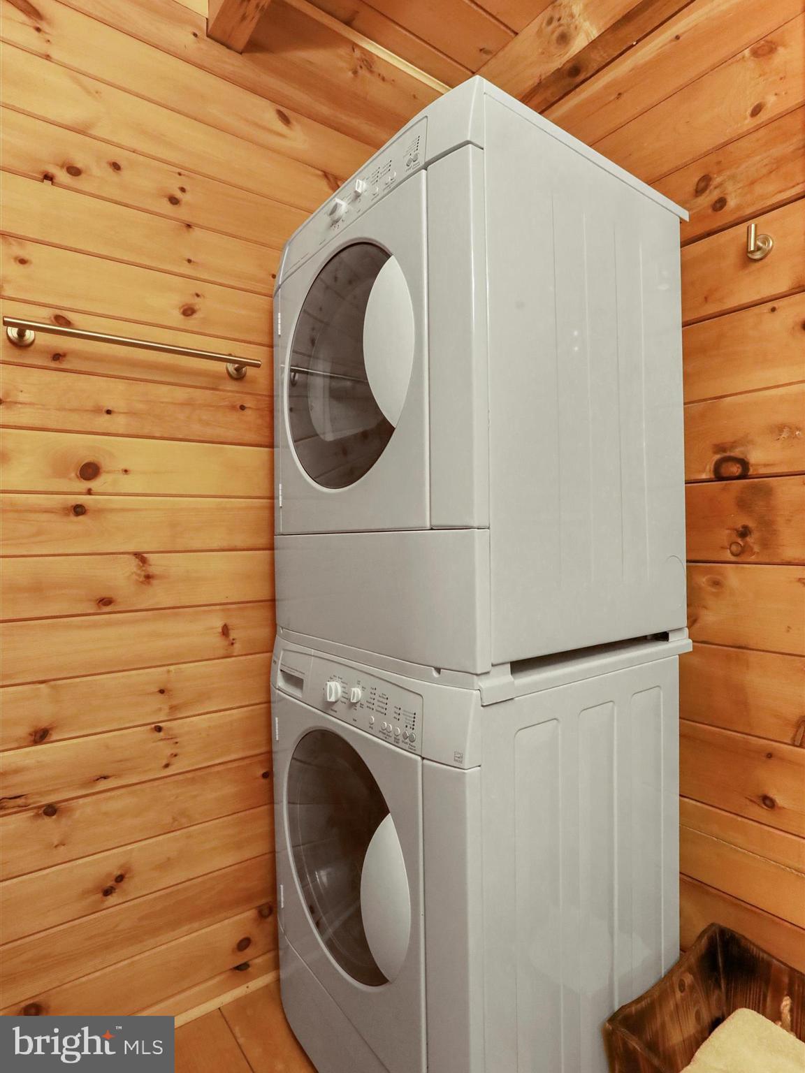 ROUSE MOUNTAIN - Residential