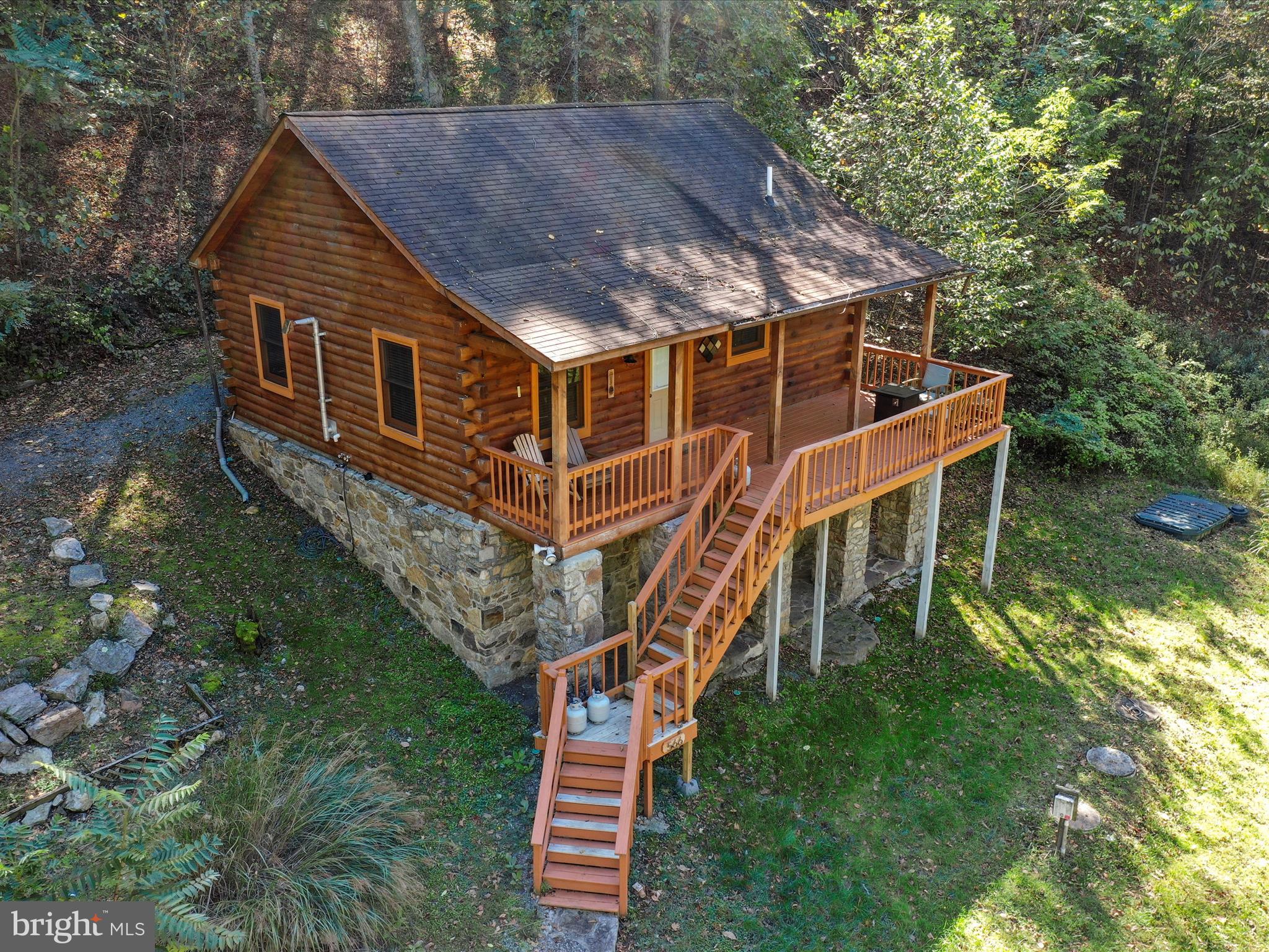 ROUSE MOUNTAIN - Residential