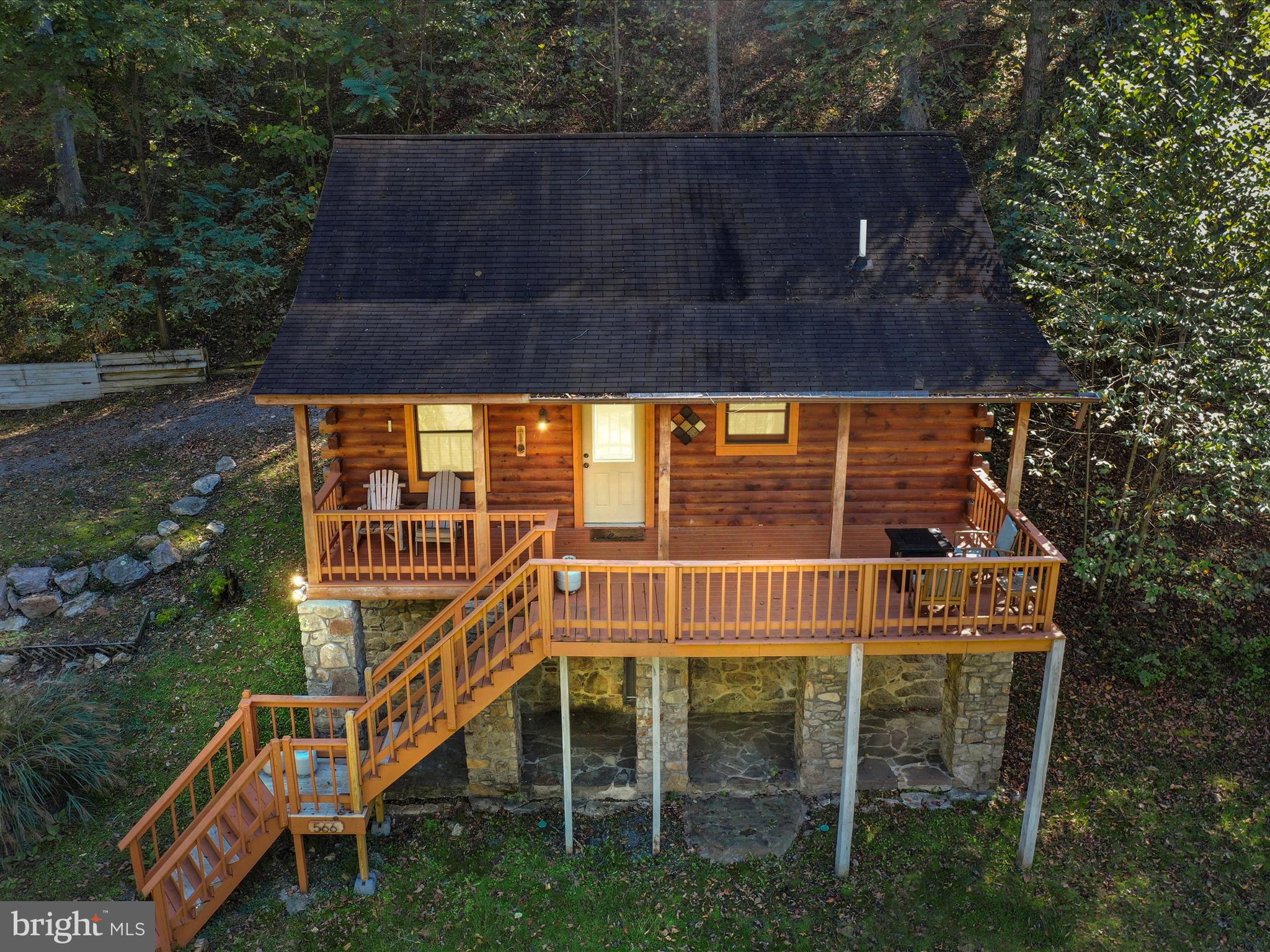 ROUSE MOUNTAIN - Residential