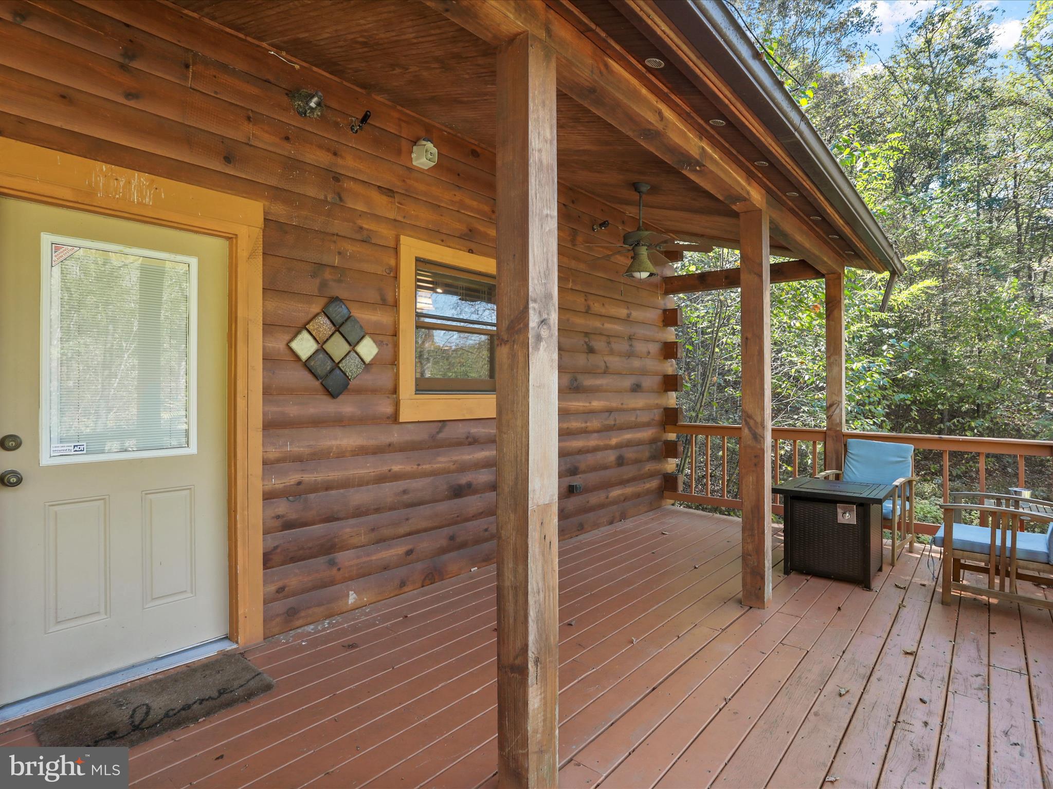 ROUSE MOUNTAIN - Residential