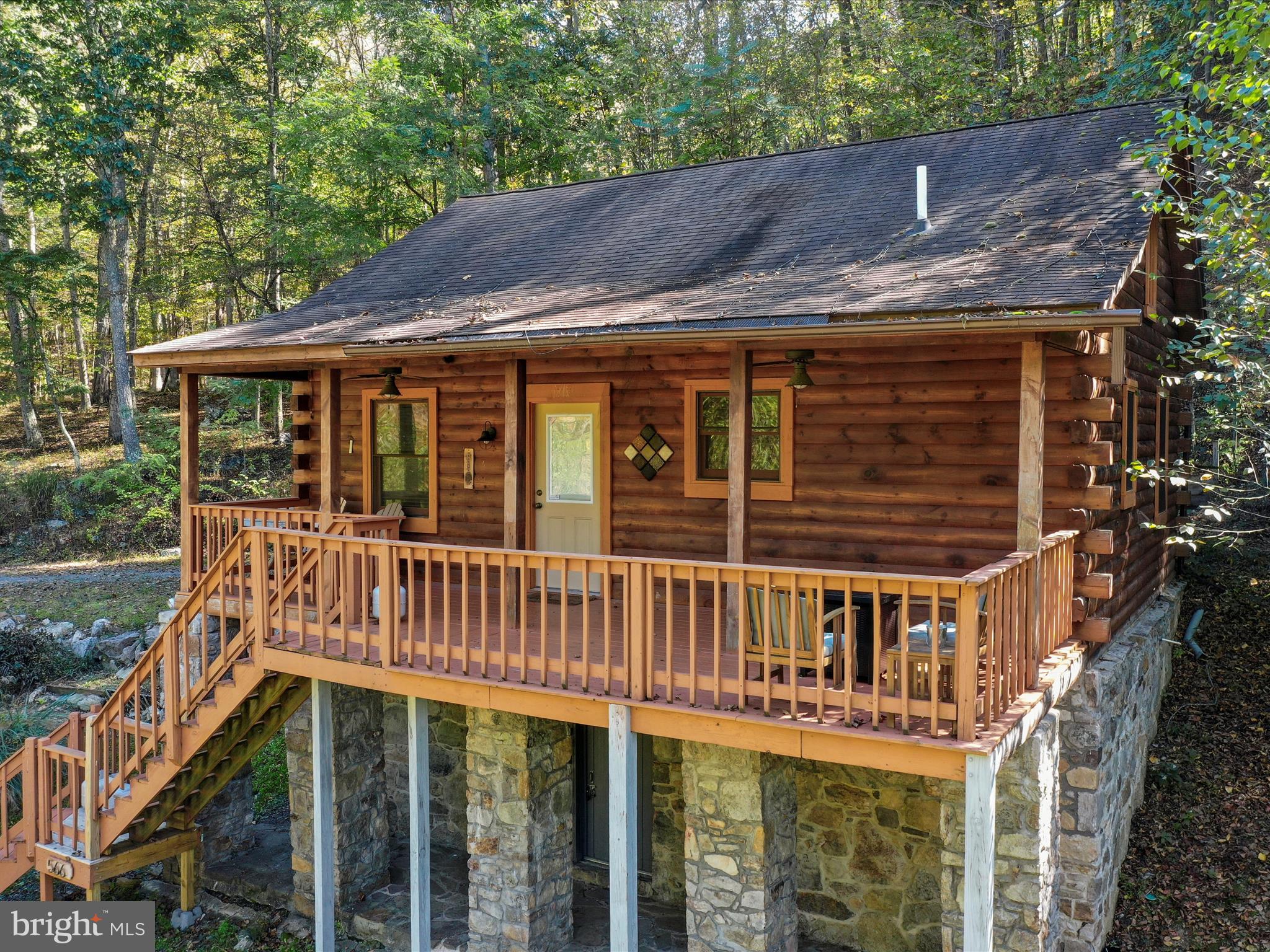 ROUSE MOUNTAIN - Residential