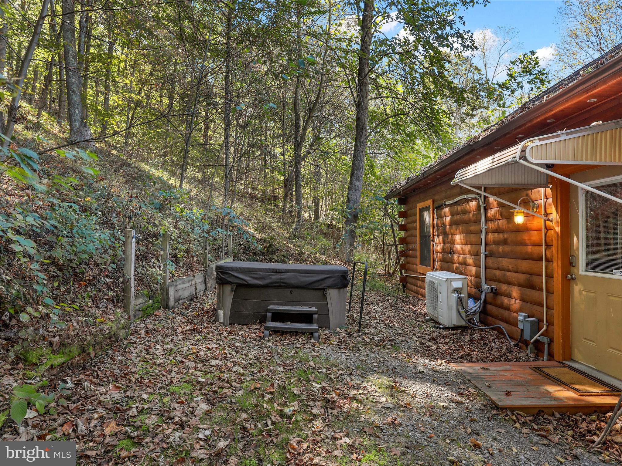 ROUSE MOUNTAIN - Residential