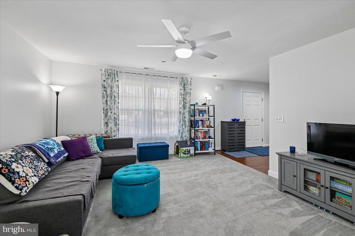 AVALON SHORES - Residential