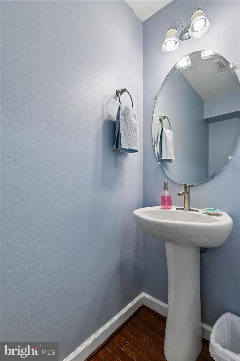 AVALON SHORES - Residential