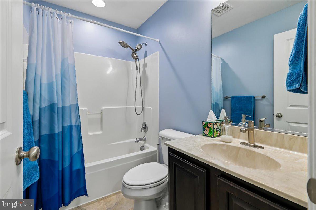 AVALON SHORES - Residential