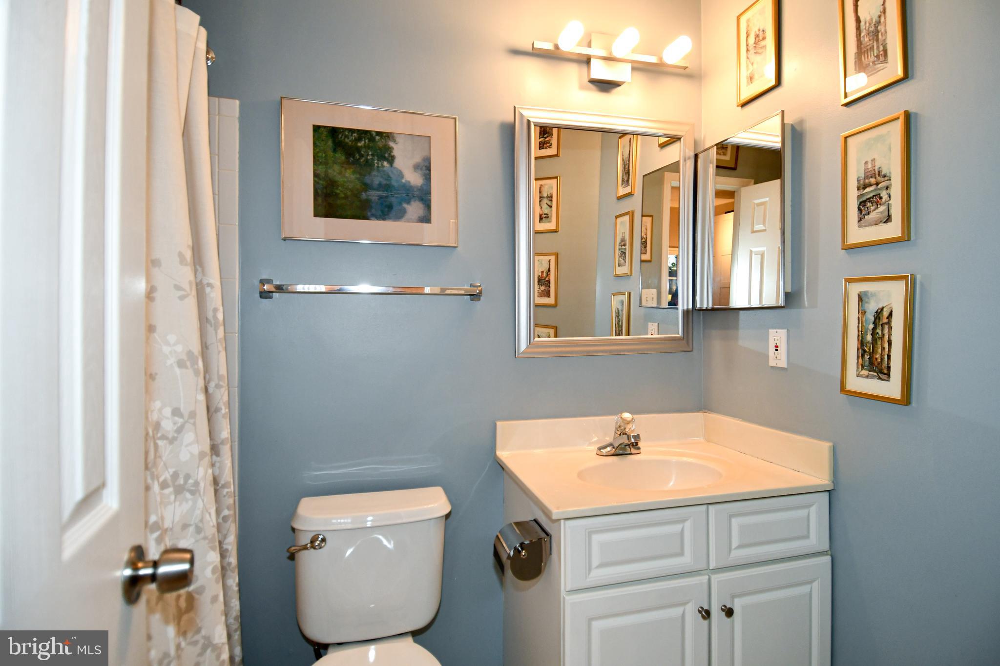TOWER OAKS - Residential