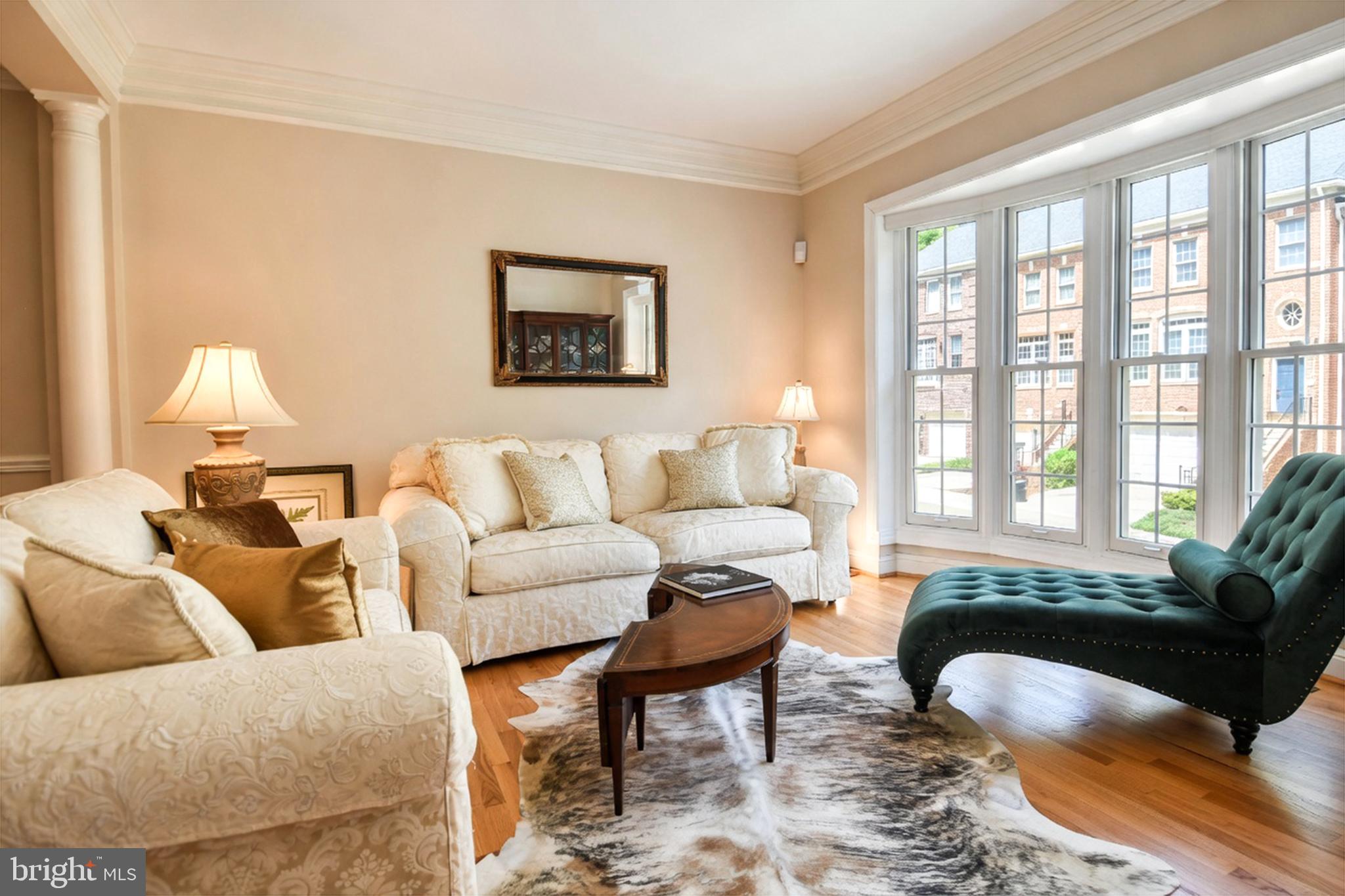 TOWER OAKS - Residential