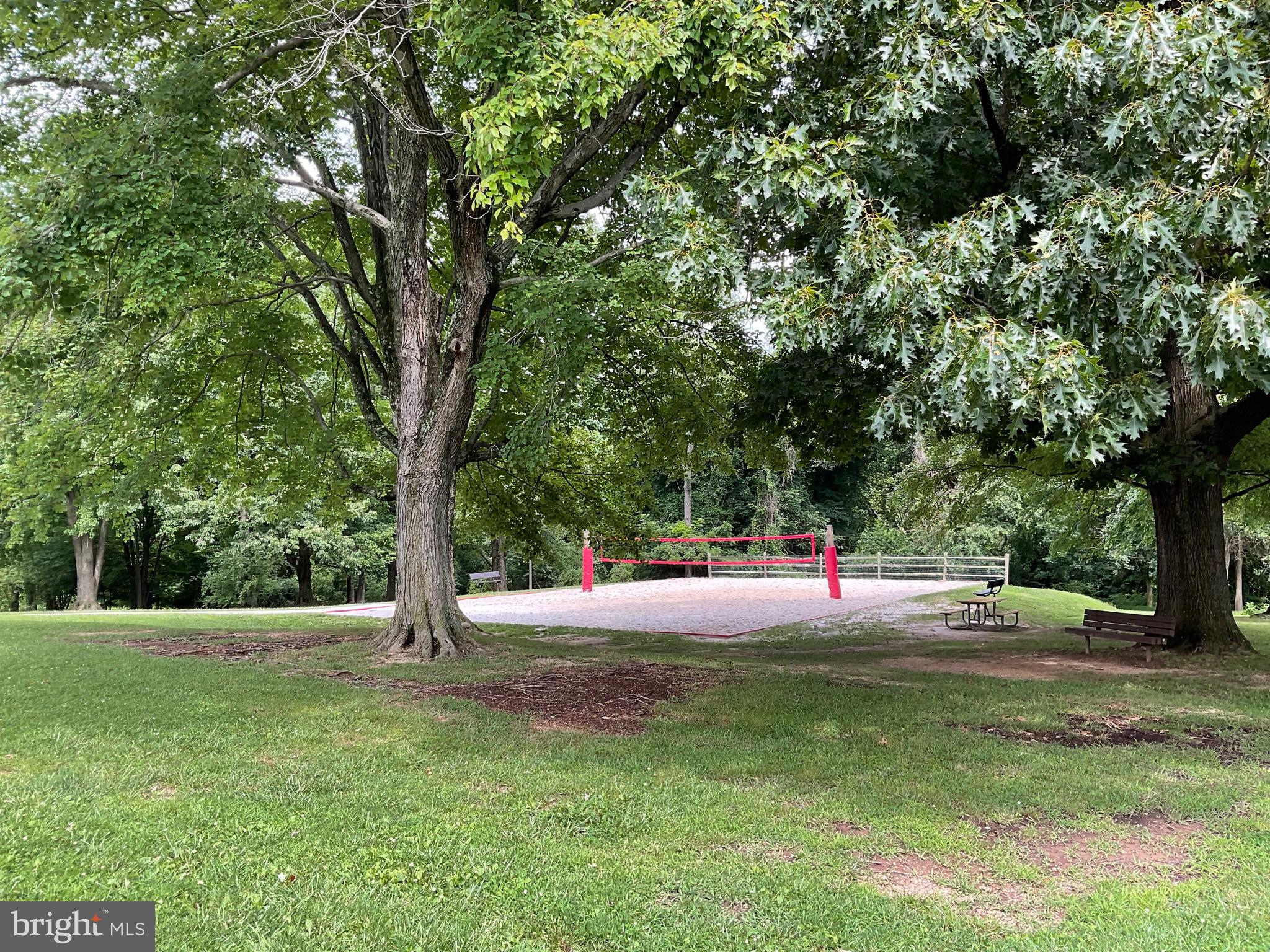 TOWER OAKS - Residential