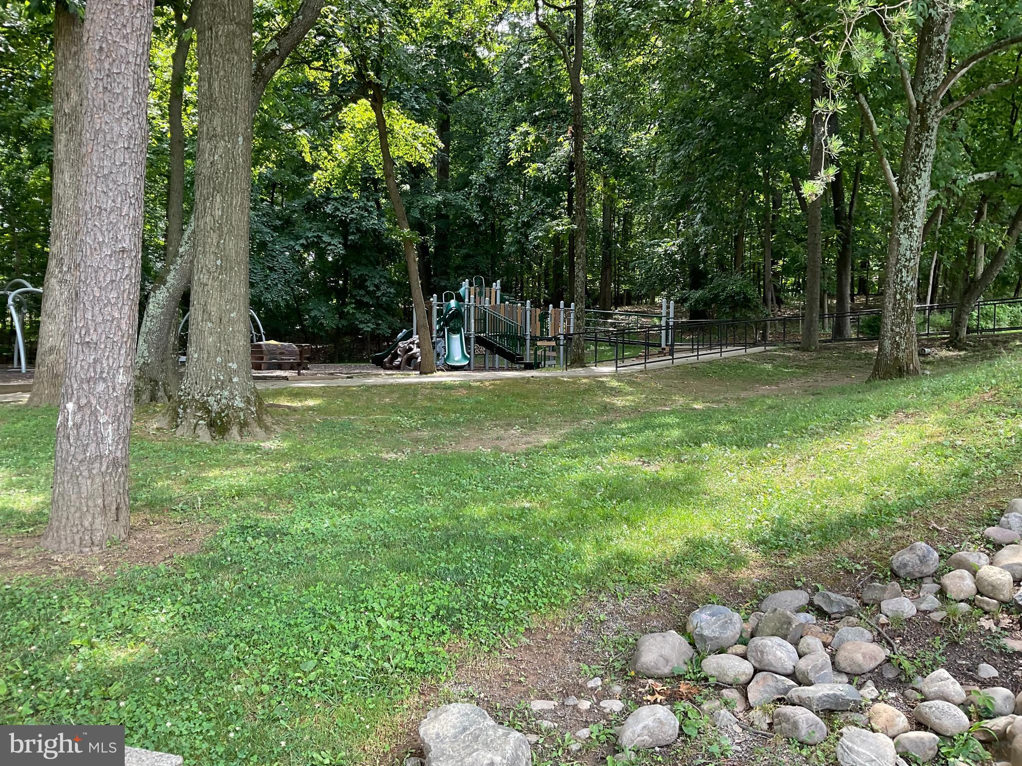 TOWER OAKS - Residential
