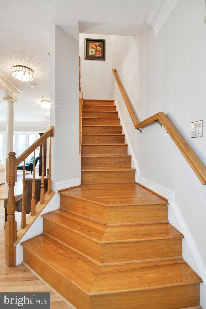 TOWER OAKS - Residential