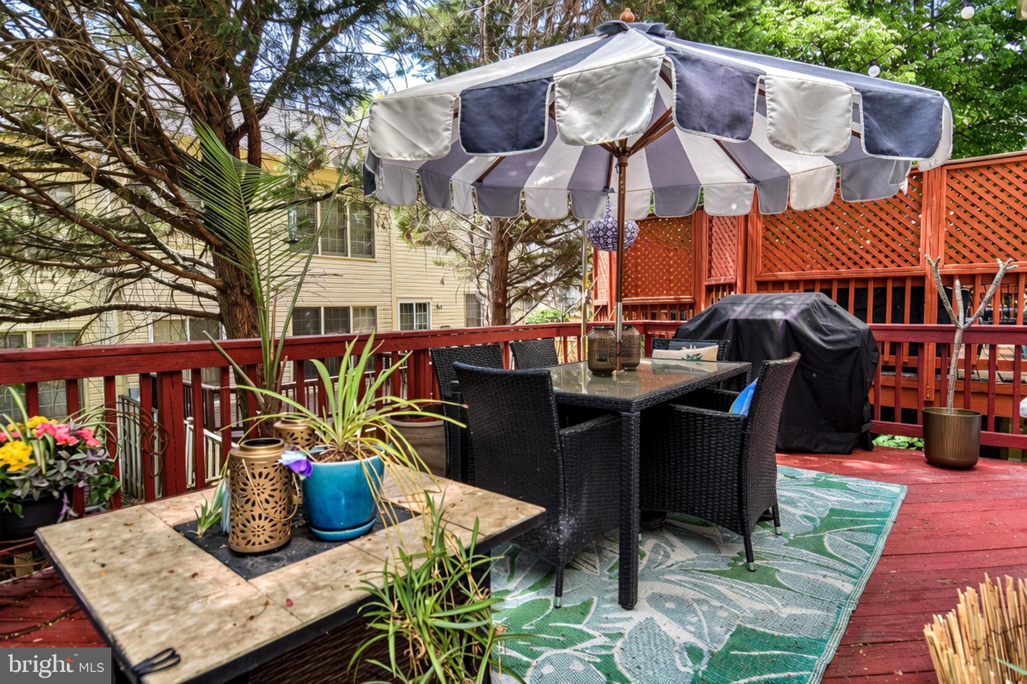 TOWER OAKS - Residential