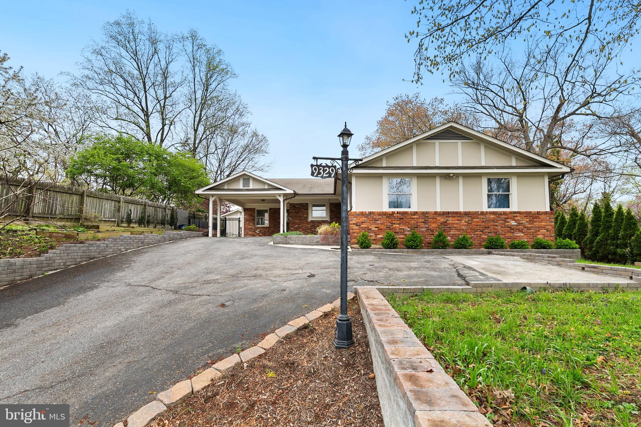 WOODSIDE PARK - Residential