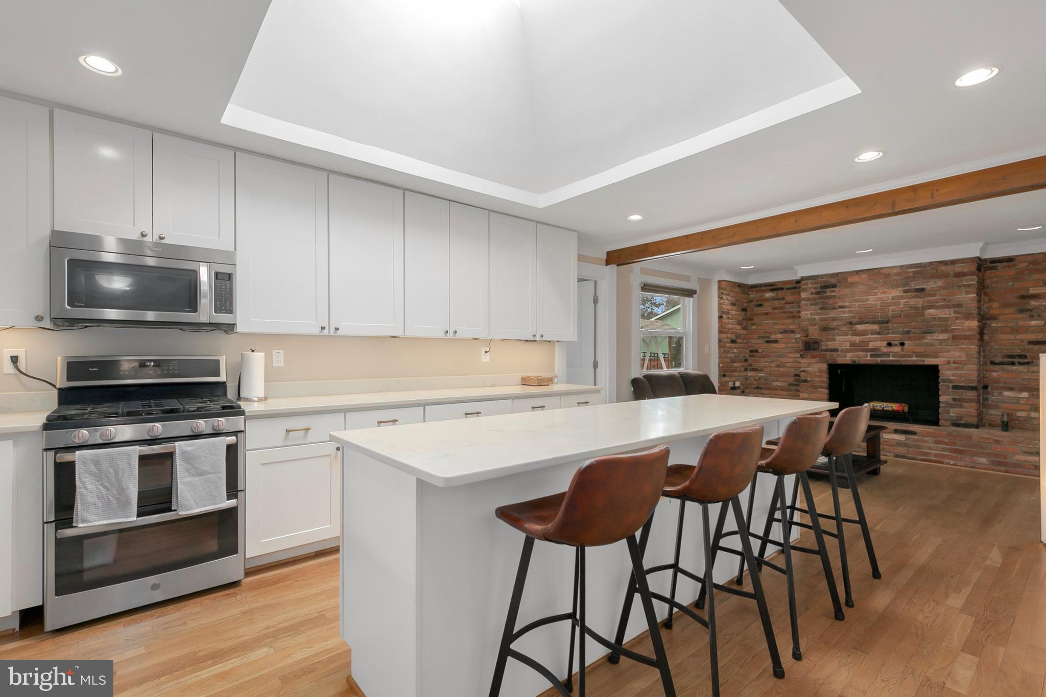 WOODSIDE PARK - Residential