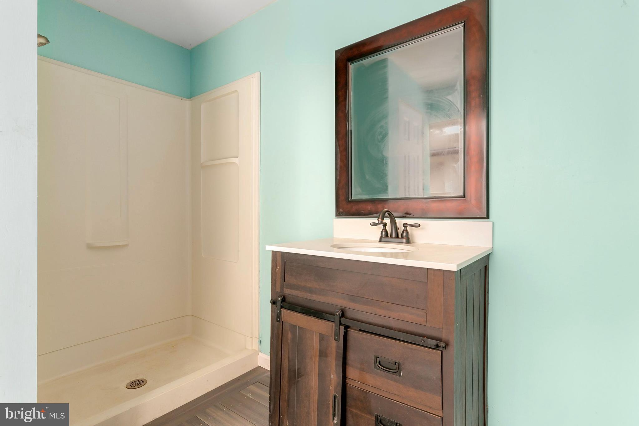 WOODSIDE PARK - Residential