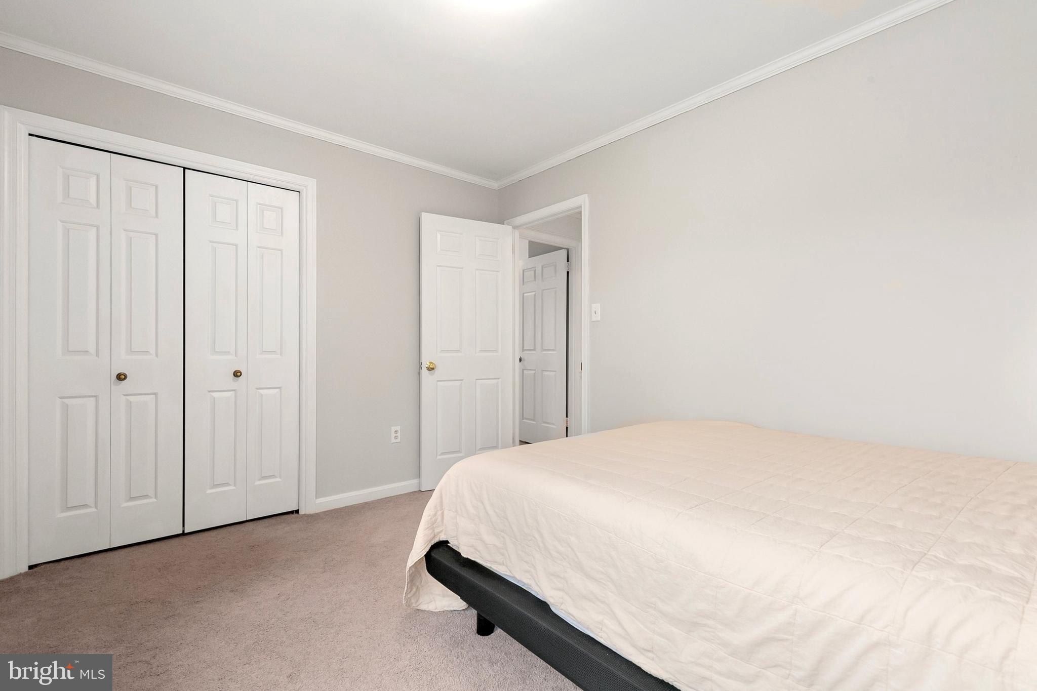 WOODSIDE PARK - Residential