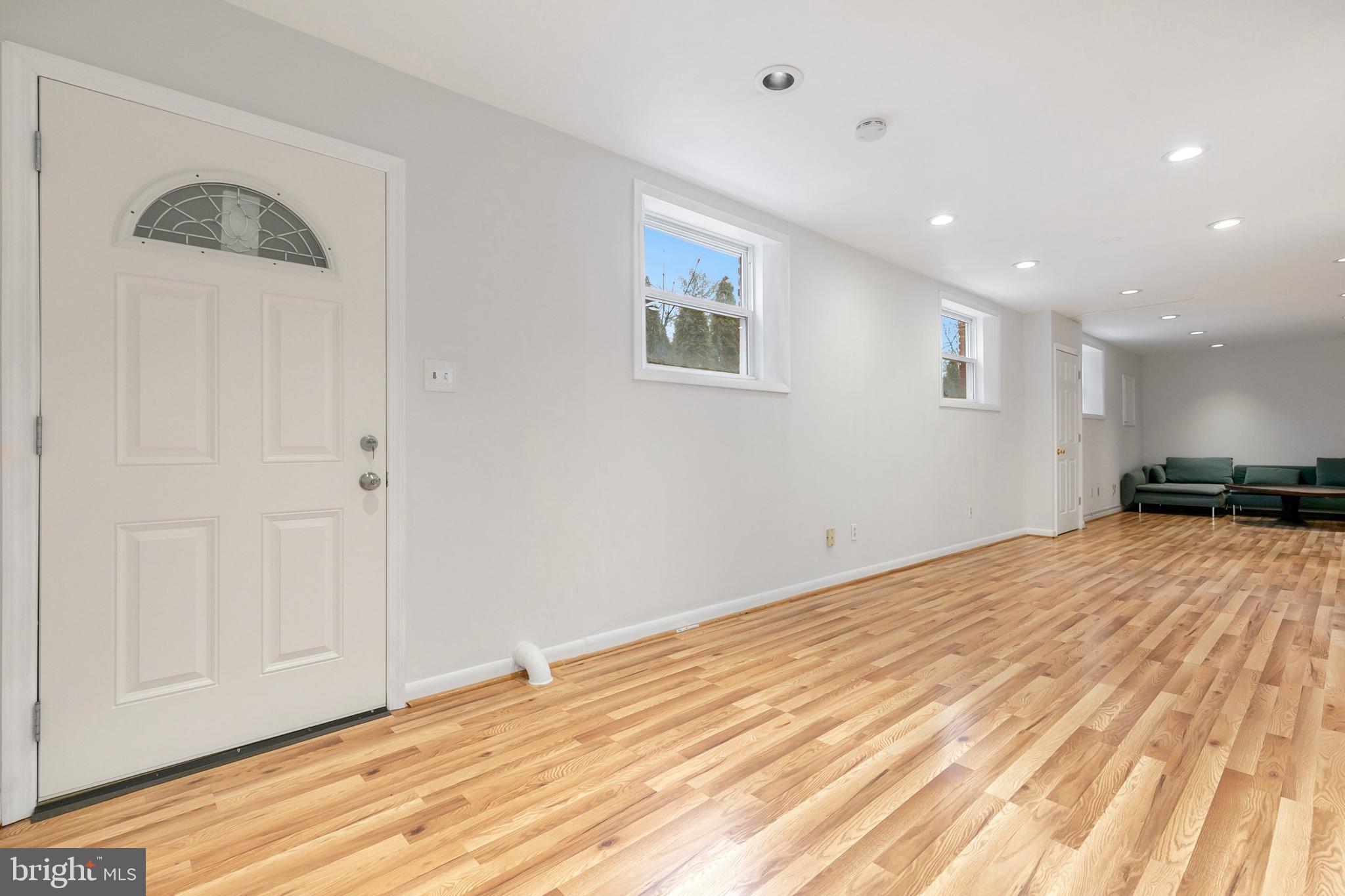 WOODSIDE PARK - Residential