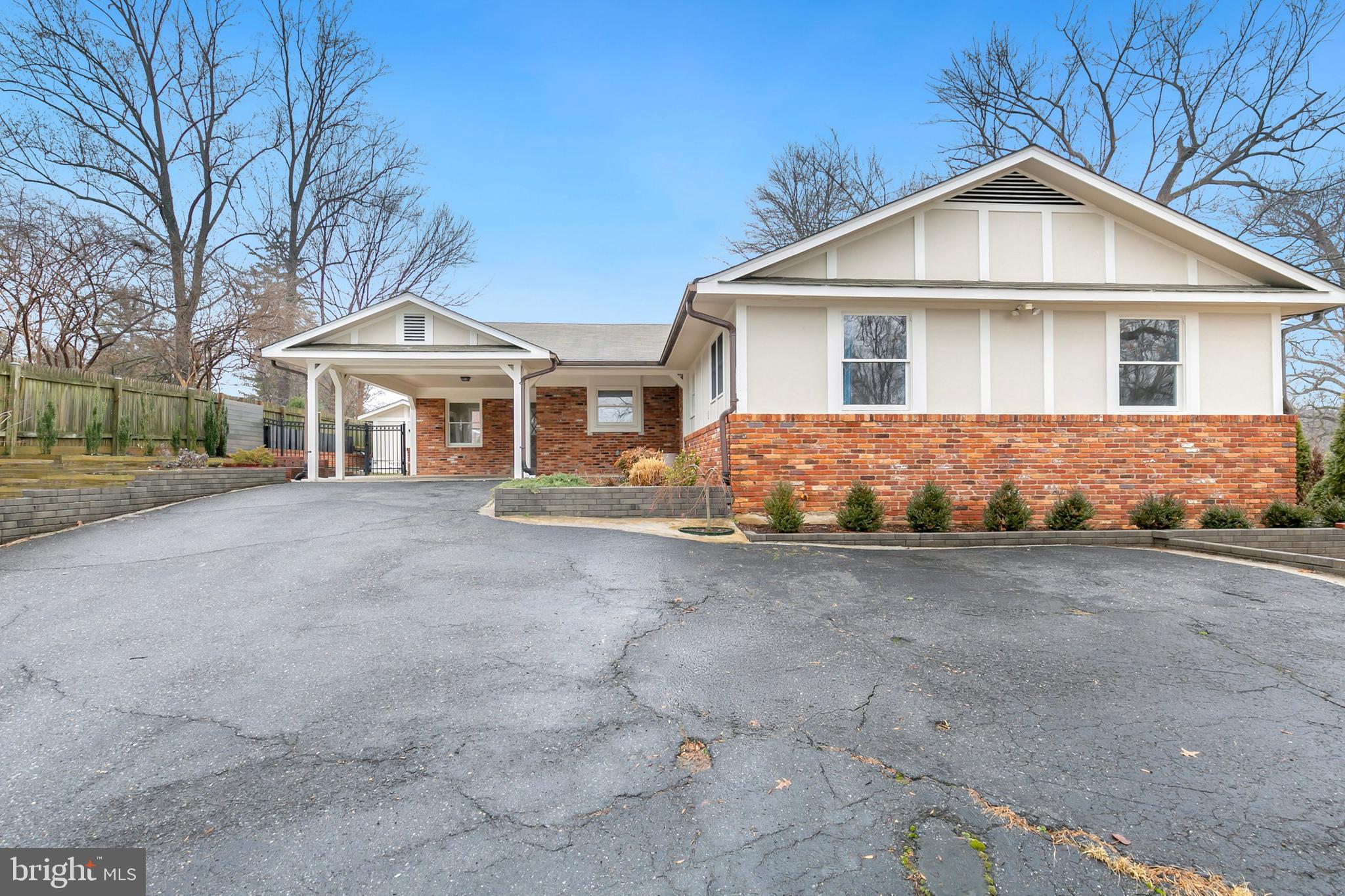 WOODSIDE PARK - Residential