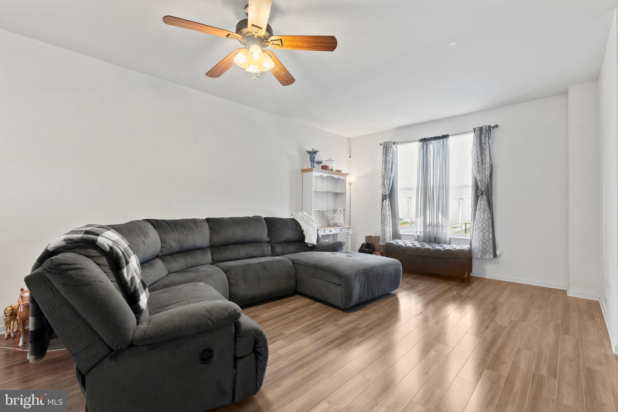 1418 HUDGINS FARM CIRCLE