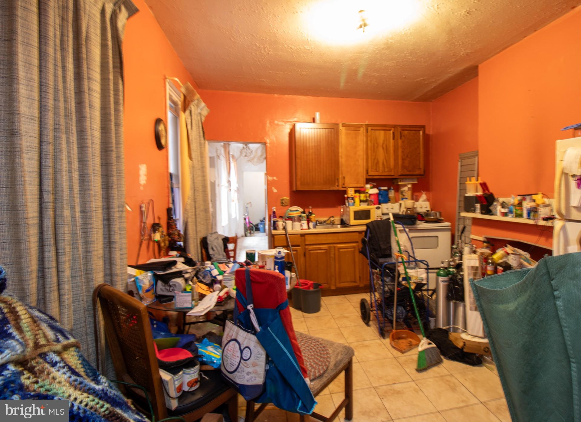 321 N 6TH STREET