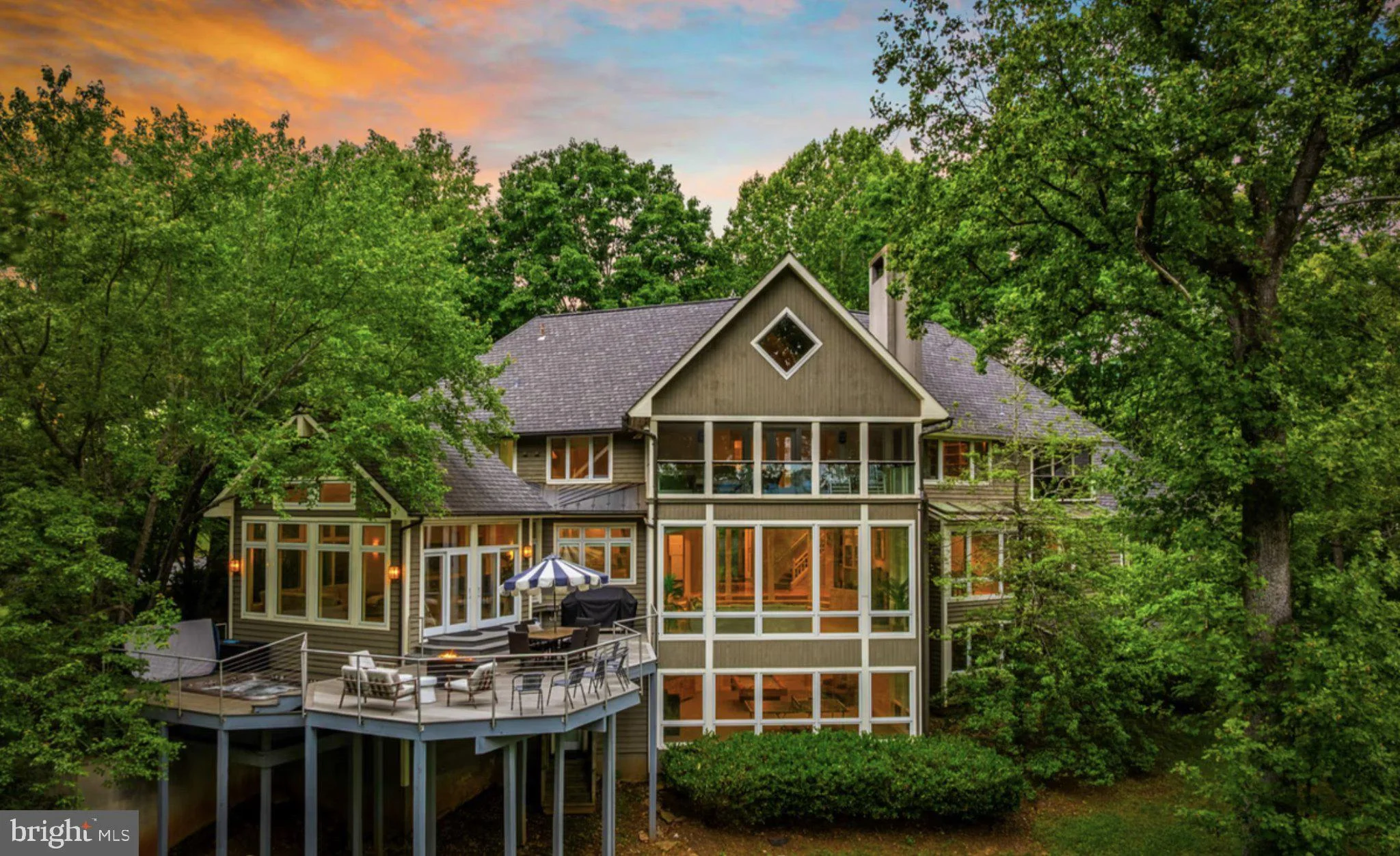 390 Saddleback Knl Knl, Nellysford, VA, 22958