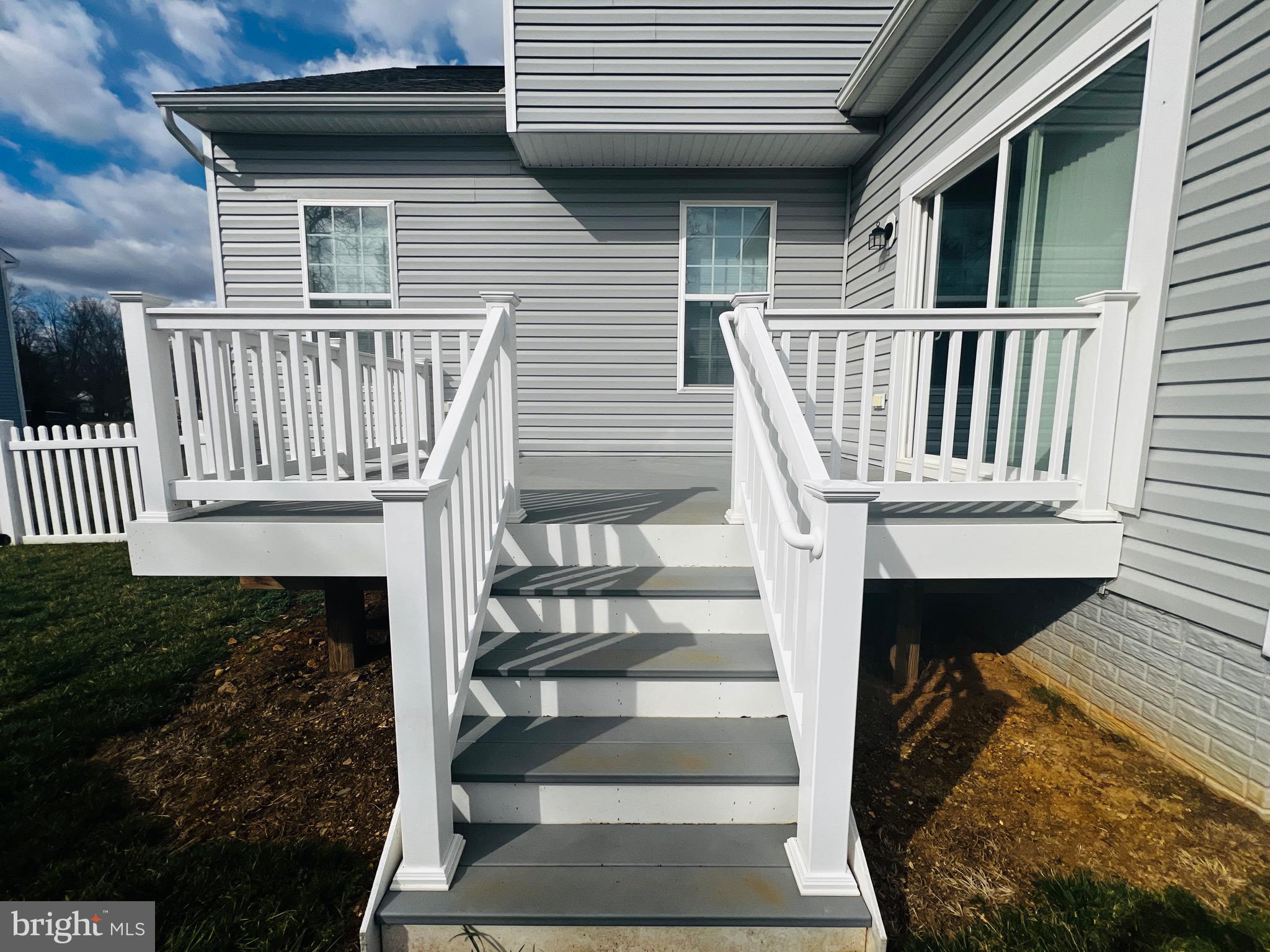 MCCAULEY CROSSING - Residential Lease