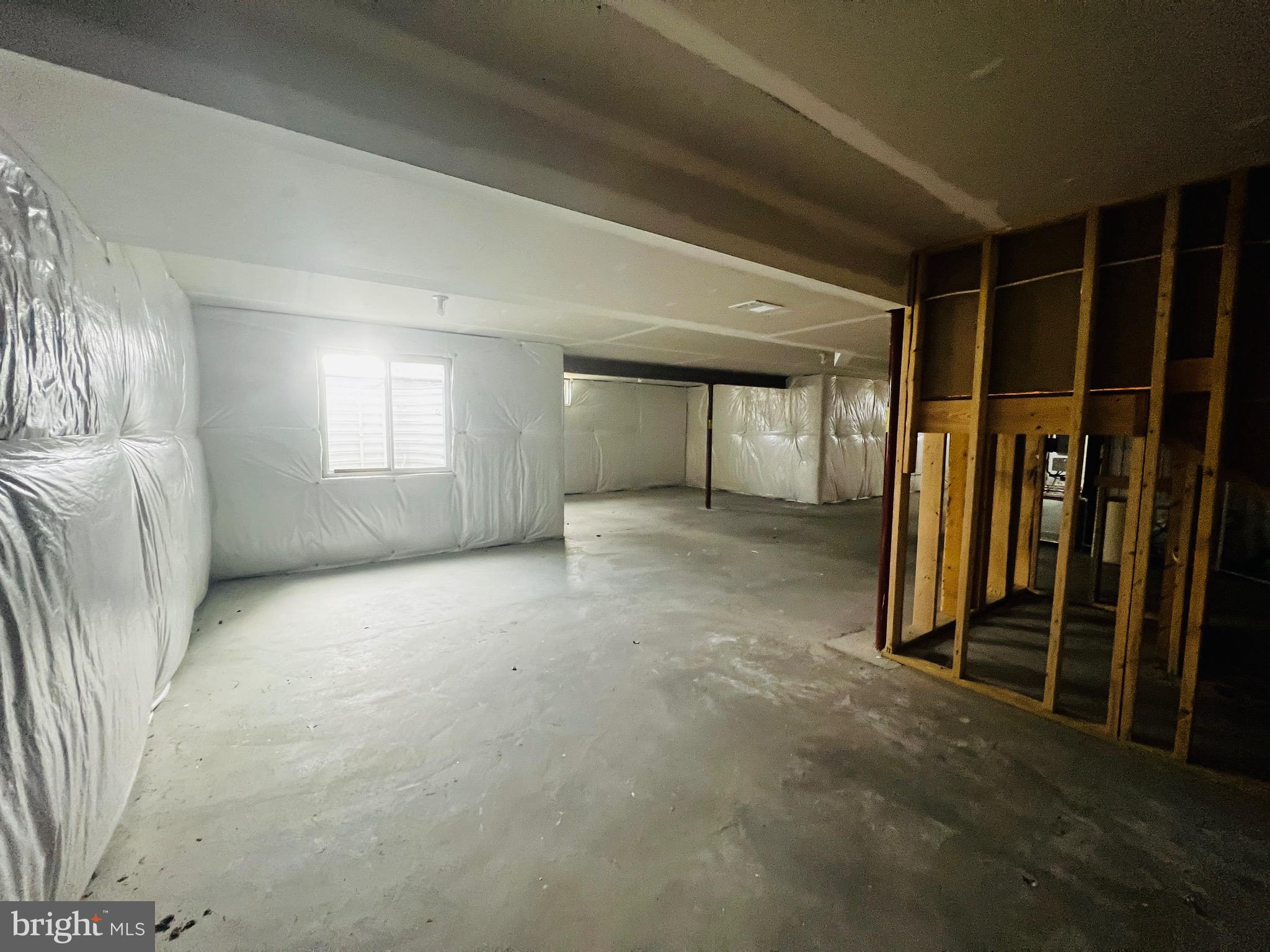 MCCAULEY CROSSING - Residential Lease