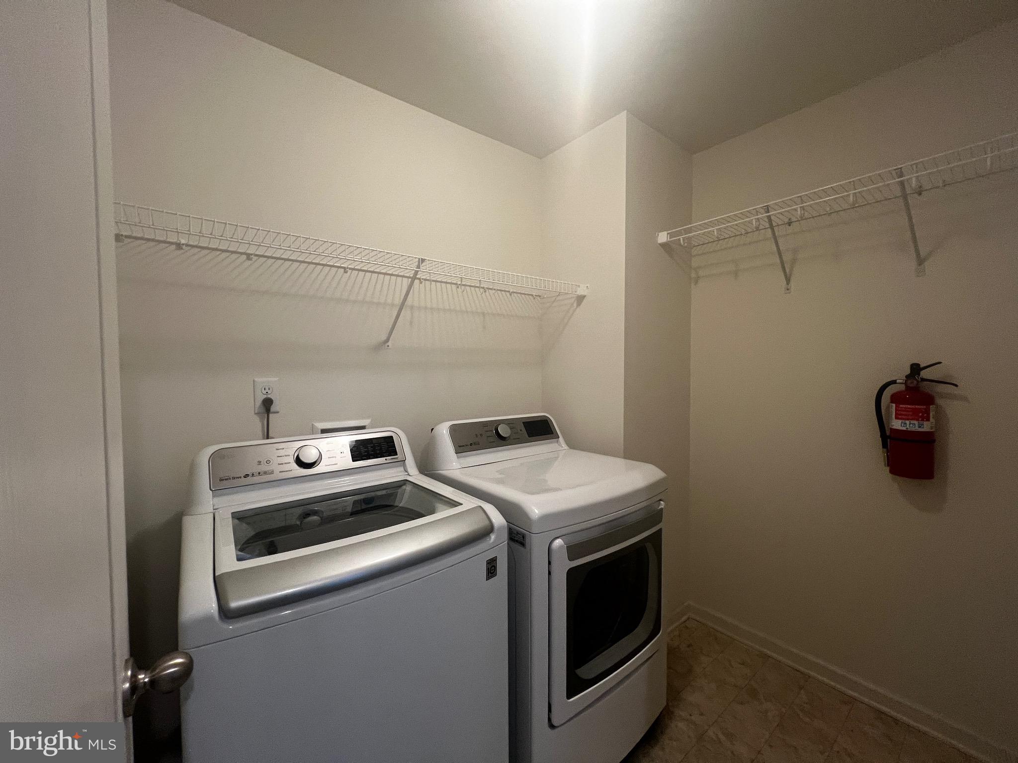 MCCAULEY CROSSING - Residential Lease