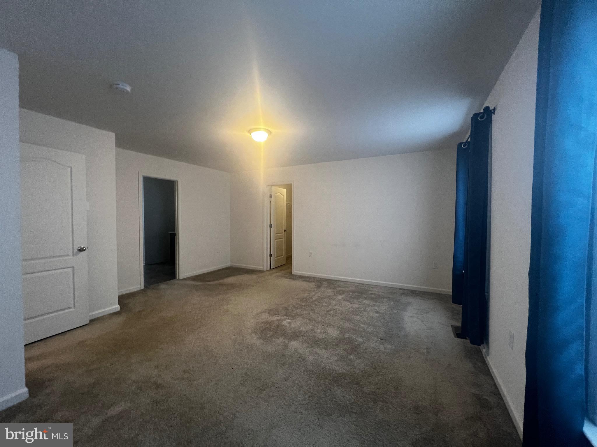 MCCAULEY CROSSING - Residential Lease