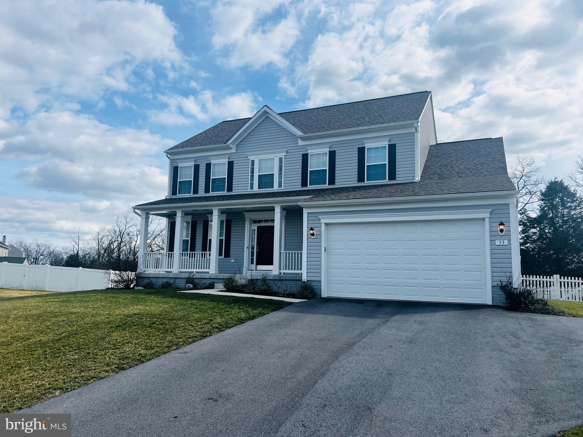 MCCAULEY CROSSING - Residential Lease