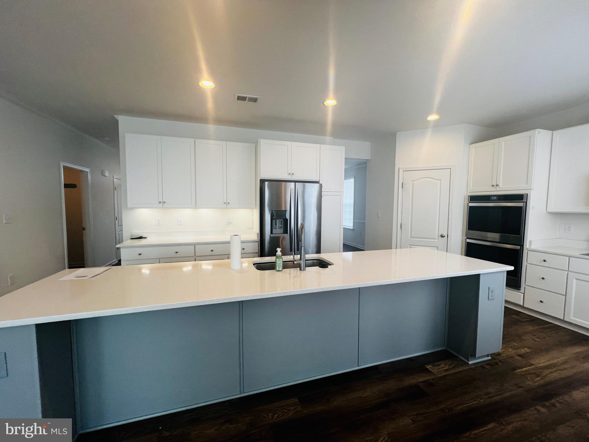 MCCAULEY CROSSING - Residential Lease