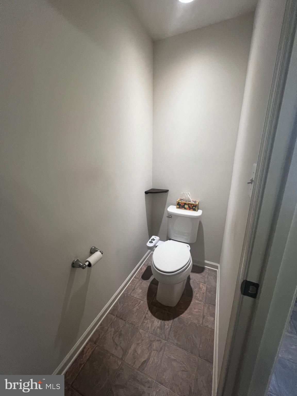 MCCAULEY CROSSING - Residential Lease