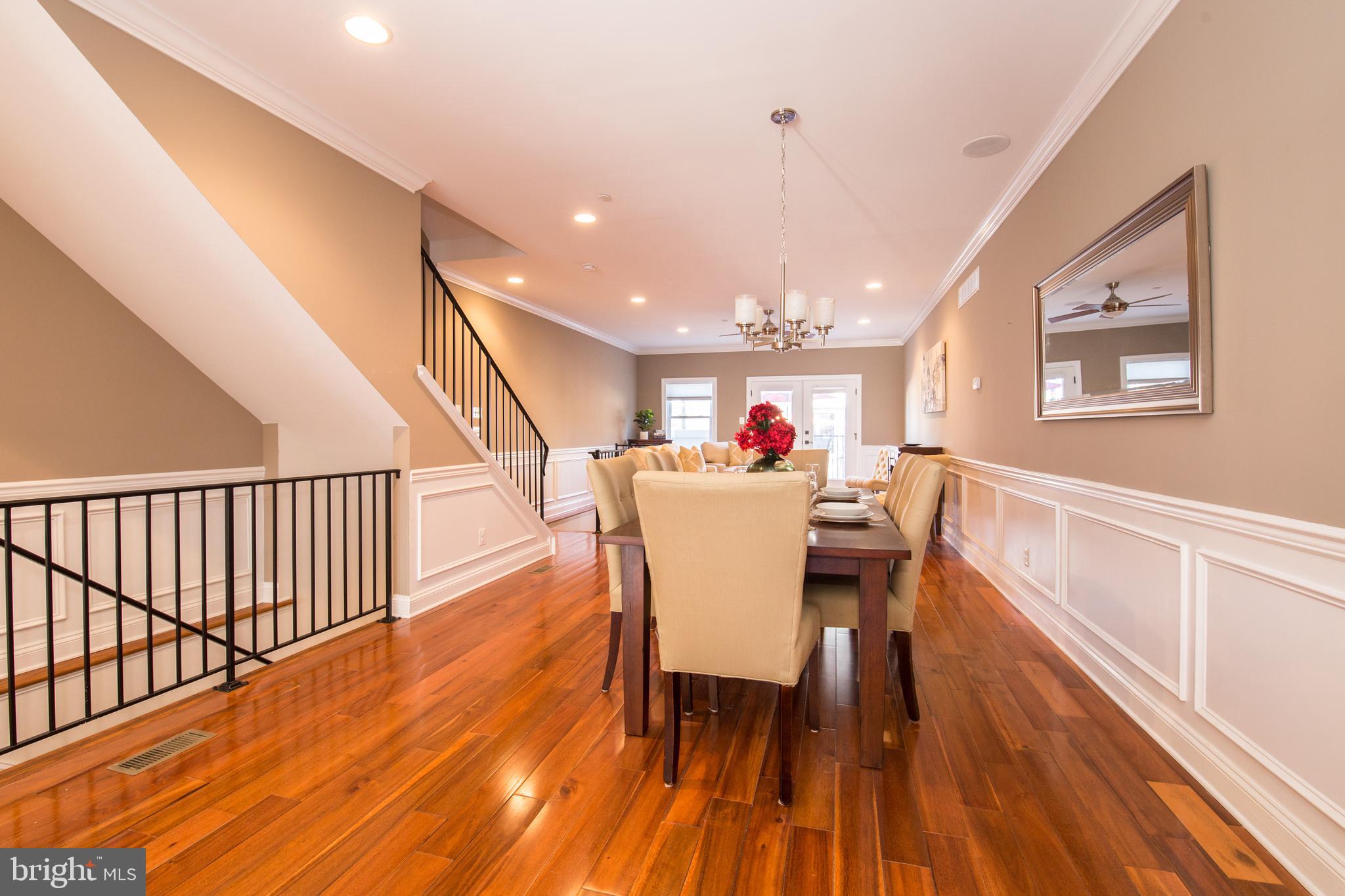 ROXBOROUGH - Residential