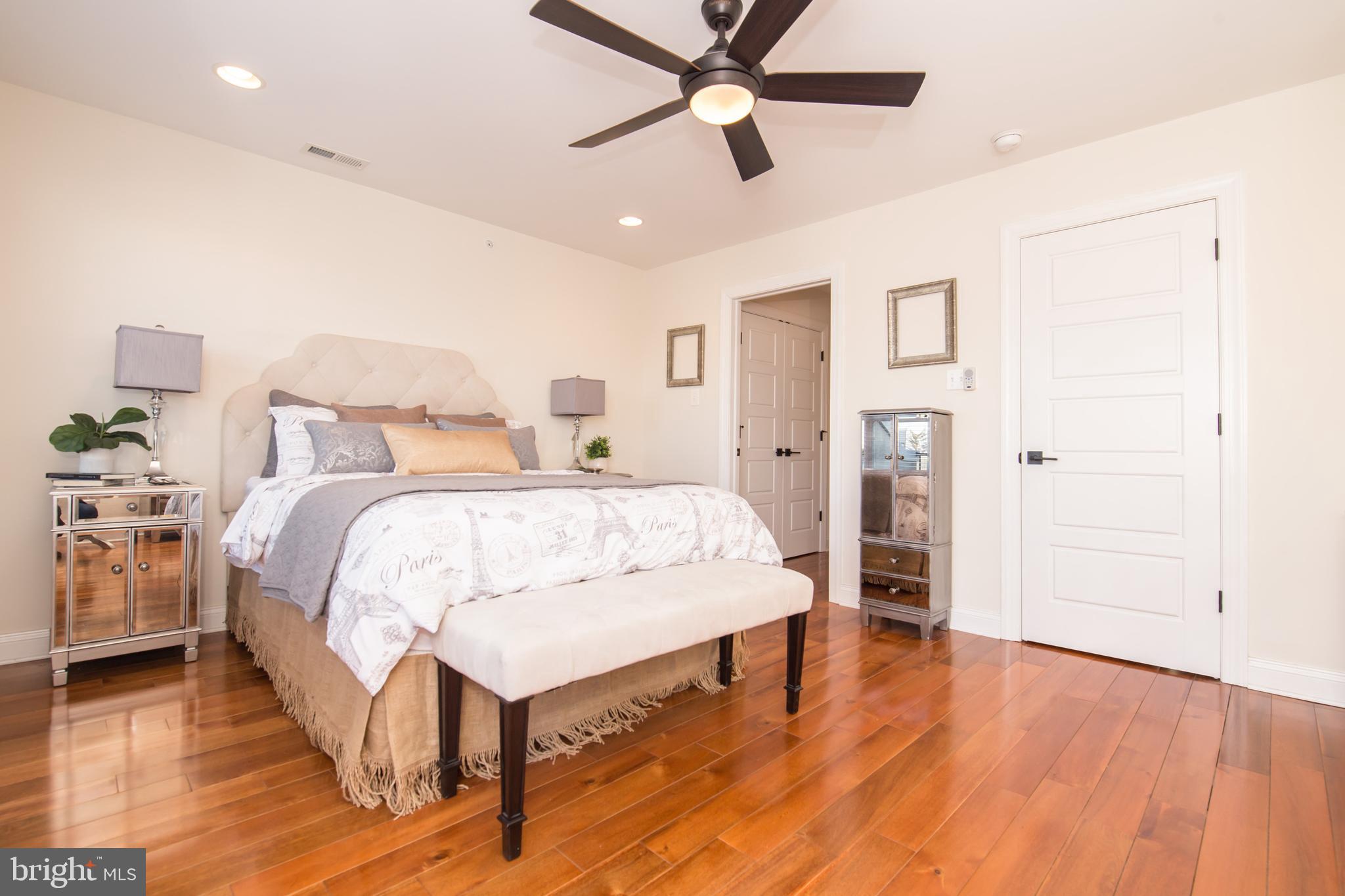 ROXBOROUGH - Residential