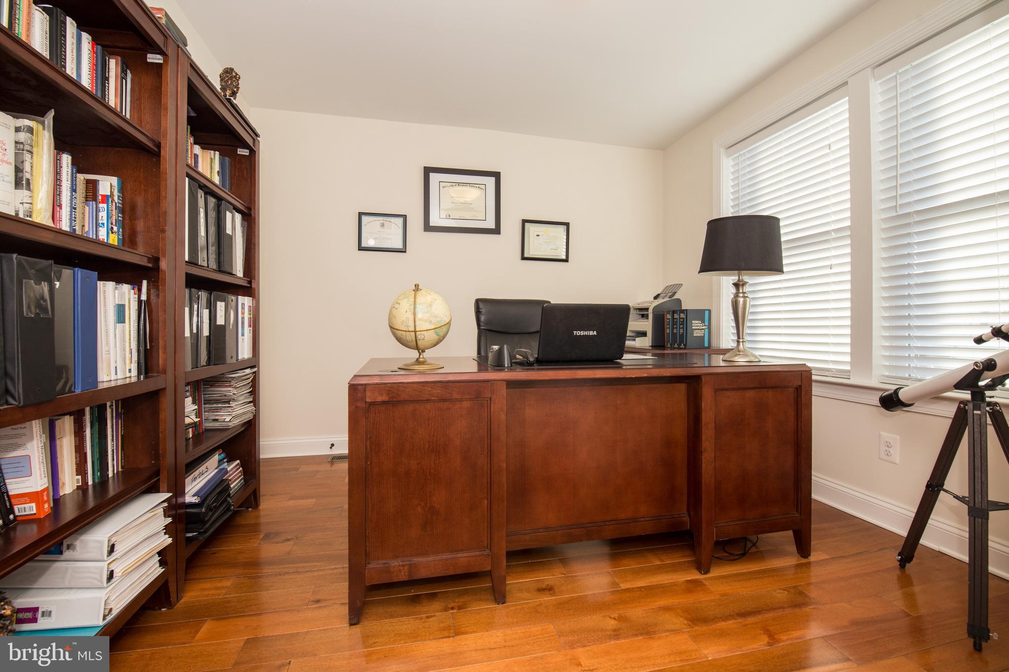 ROXBOROUGH - Residential