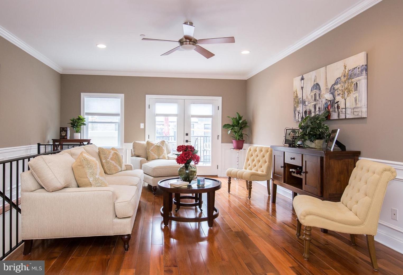 ROXBOROUGH - Residential