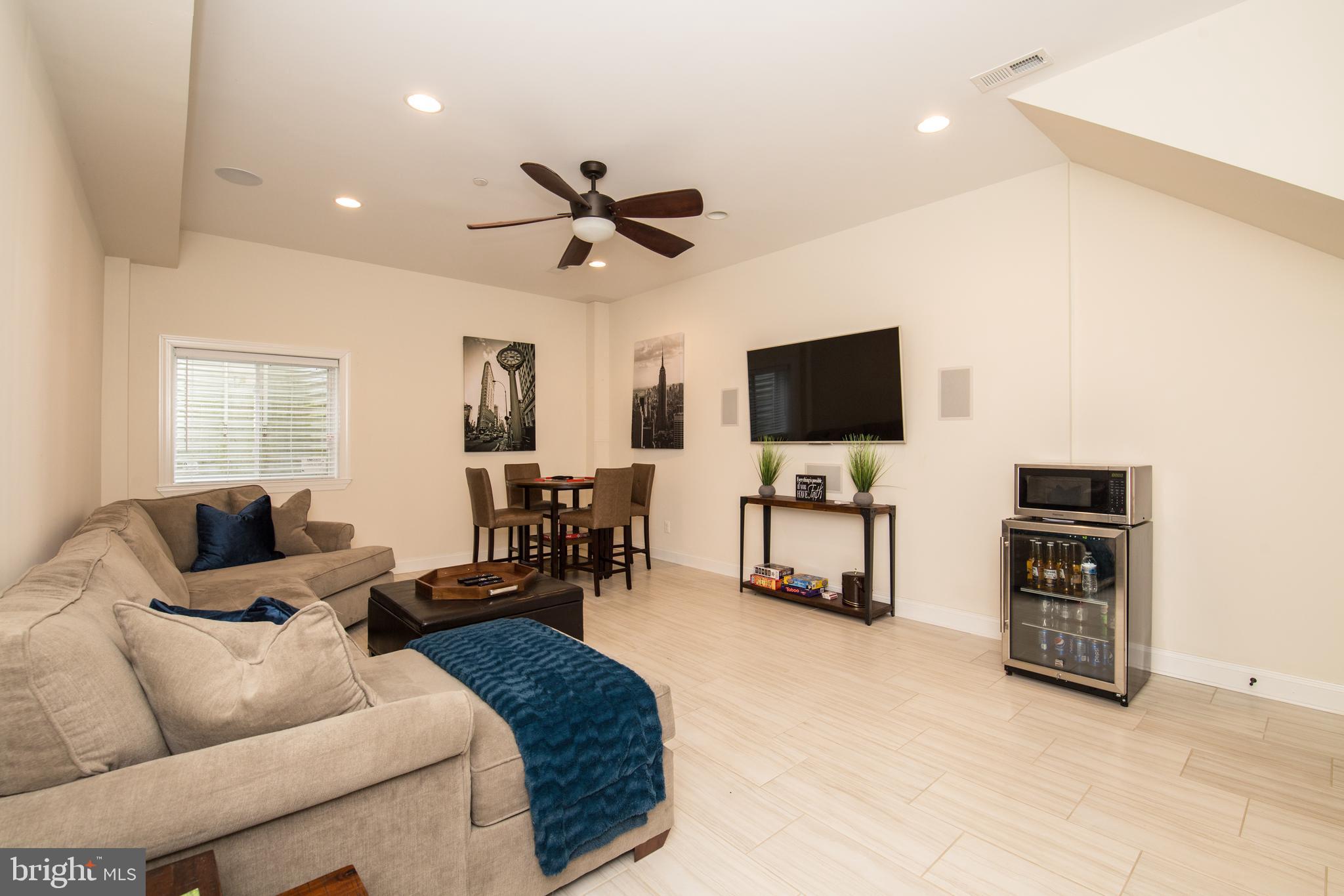 ROXBOROUGH - Residential