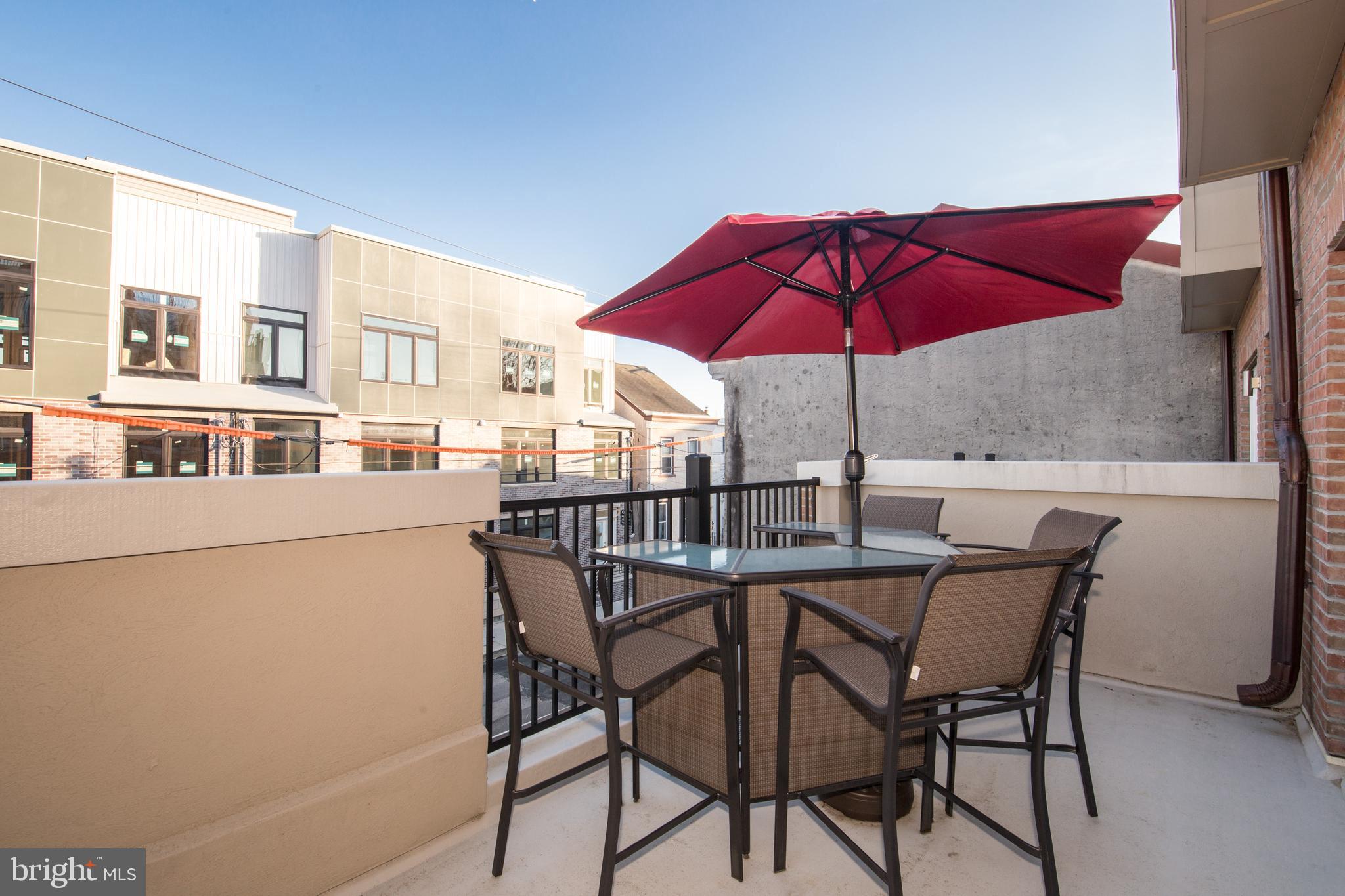 ROXBOROUGH - Residential