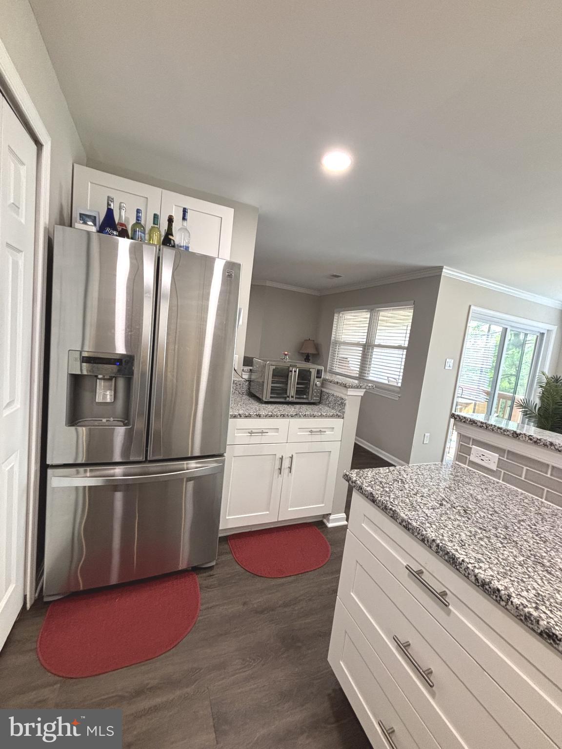 RIVERCHASE - Residential