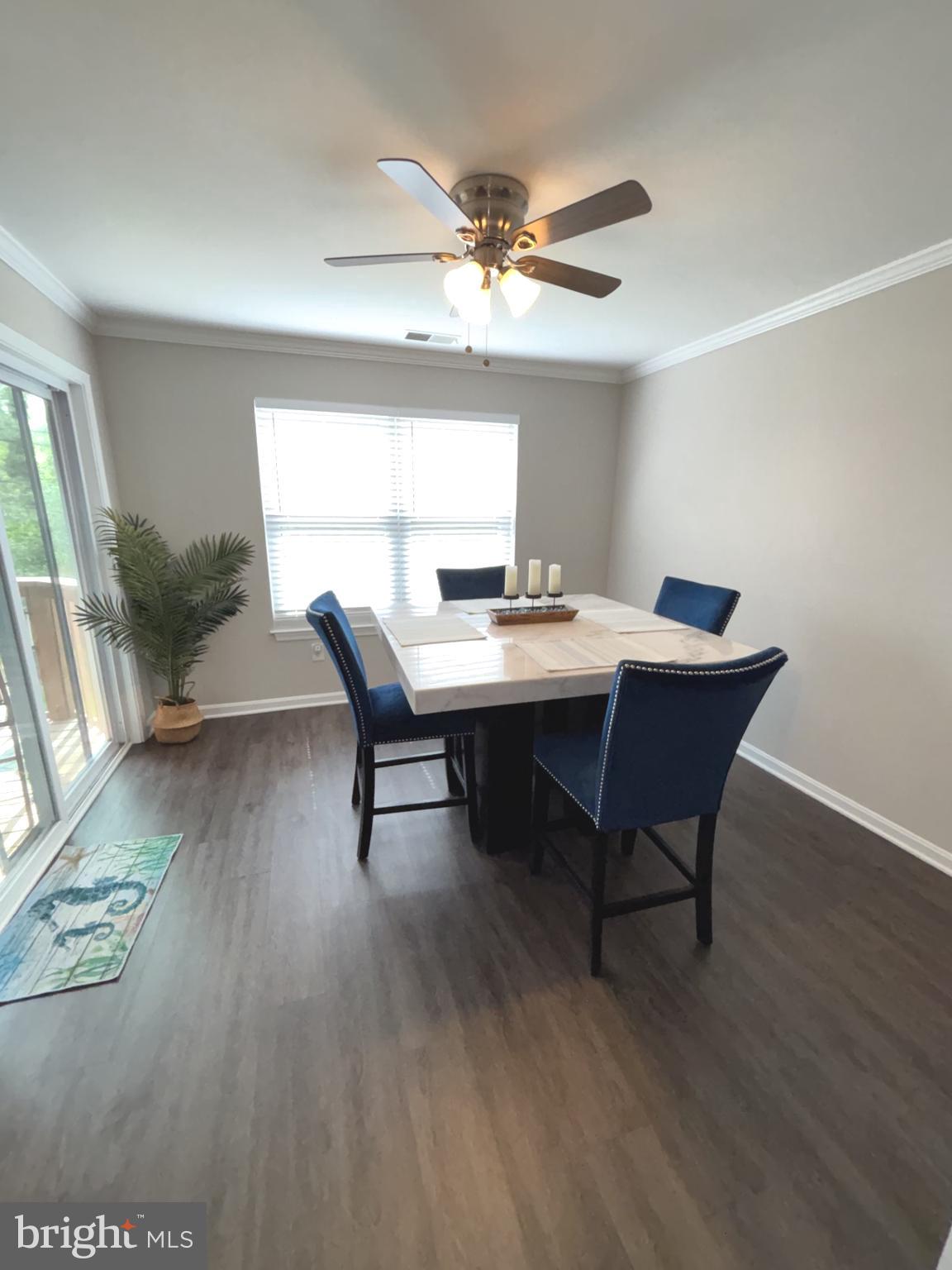 RIVERCHASE - Residential
