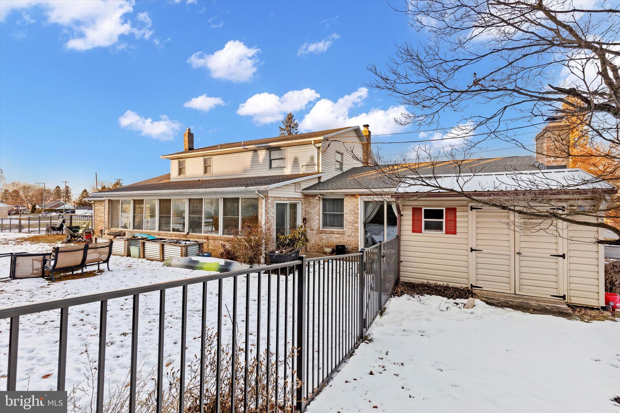 YORK TWP - Residential