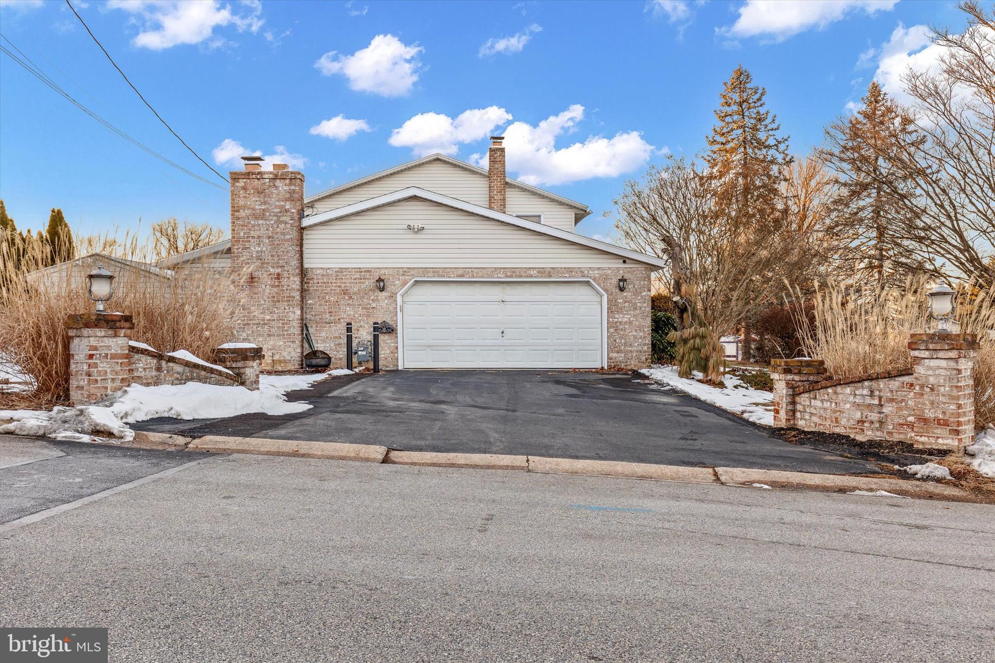 YORK TWP - Residential