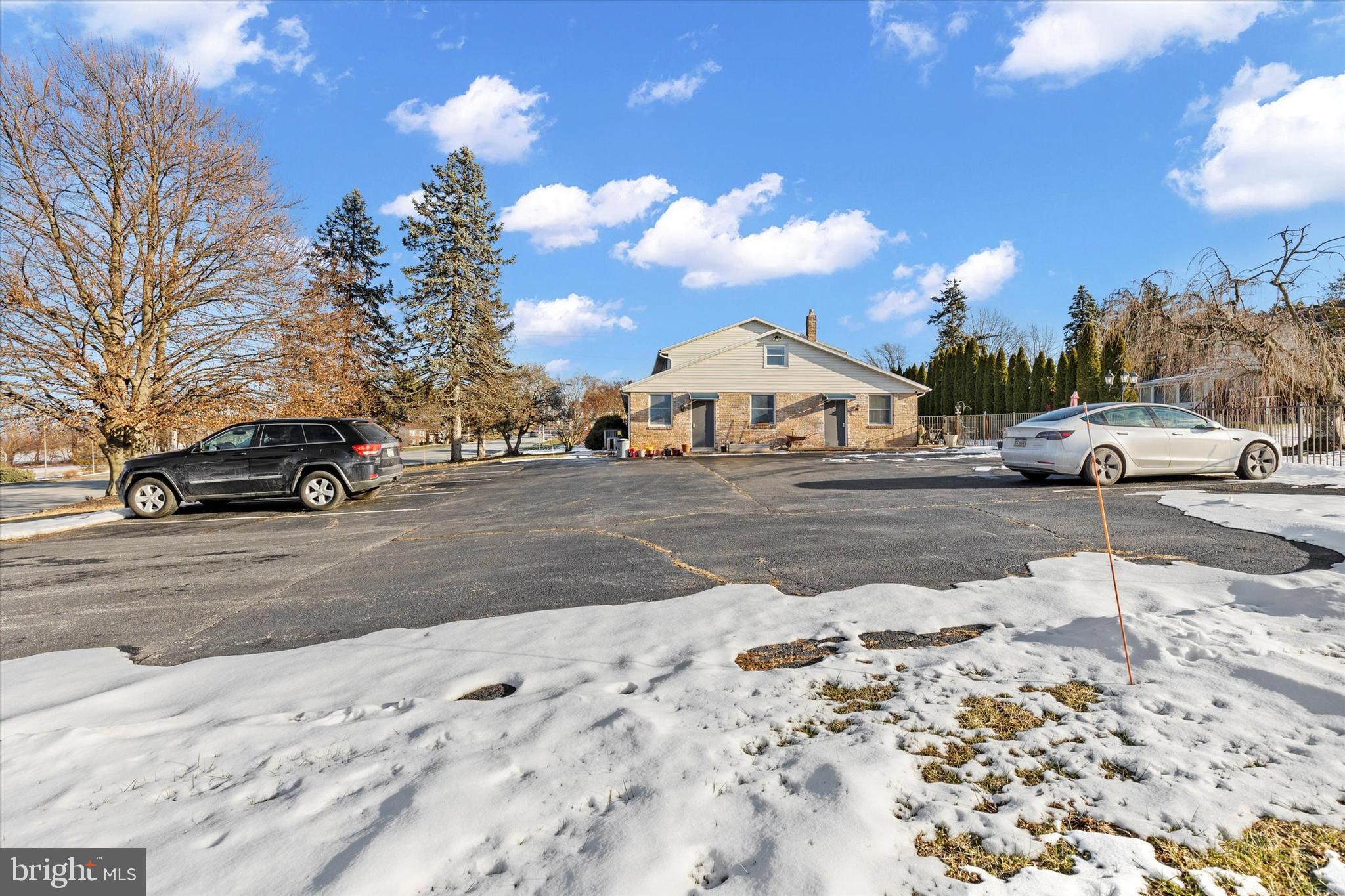 YORK TWP - Residential