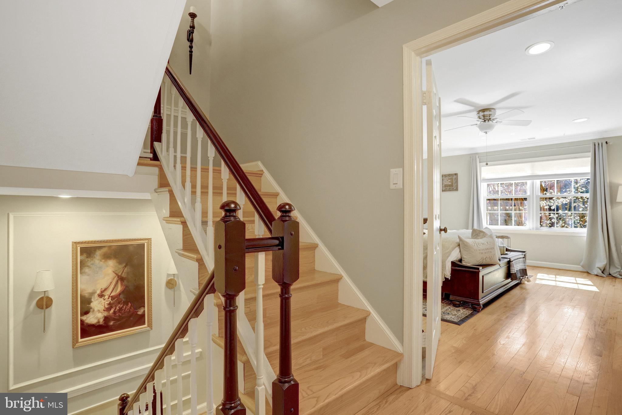 LANDMARK MEWS - Residential