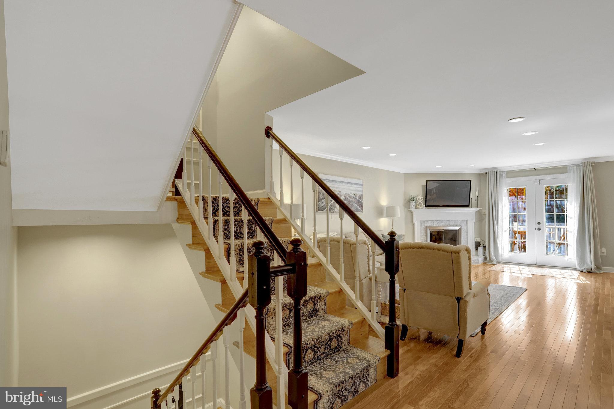 LANDMARK MEWS - Residential