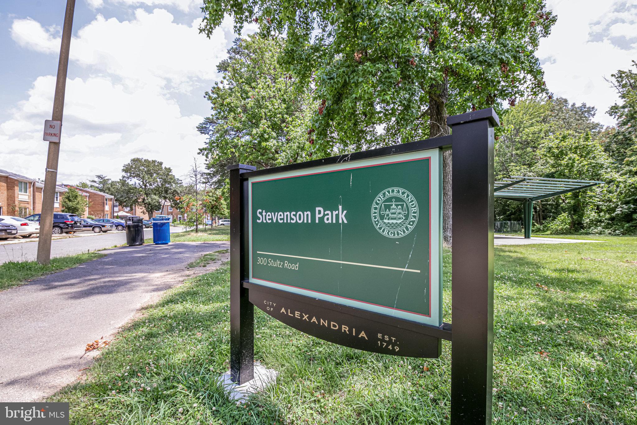 LANDMARK MEWS - Residential