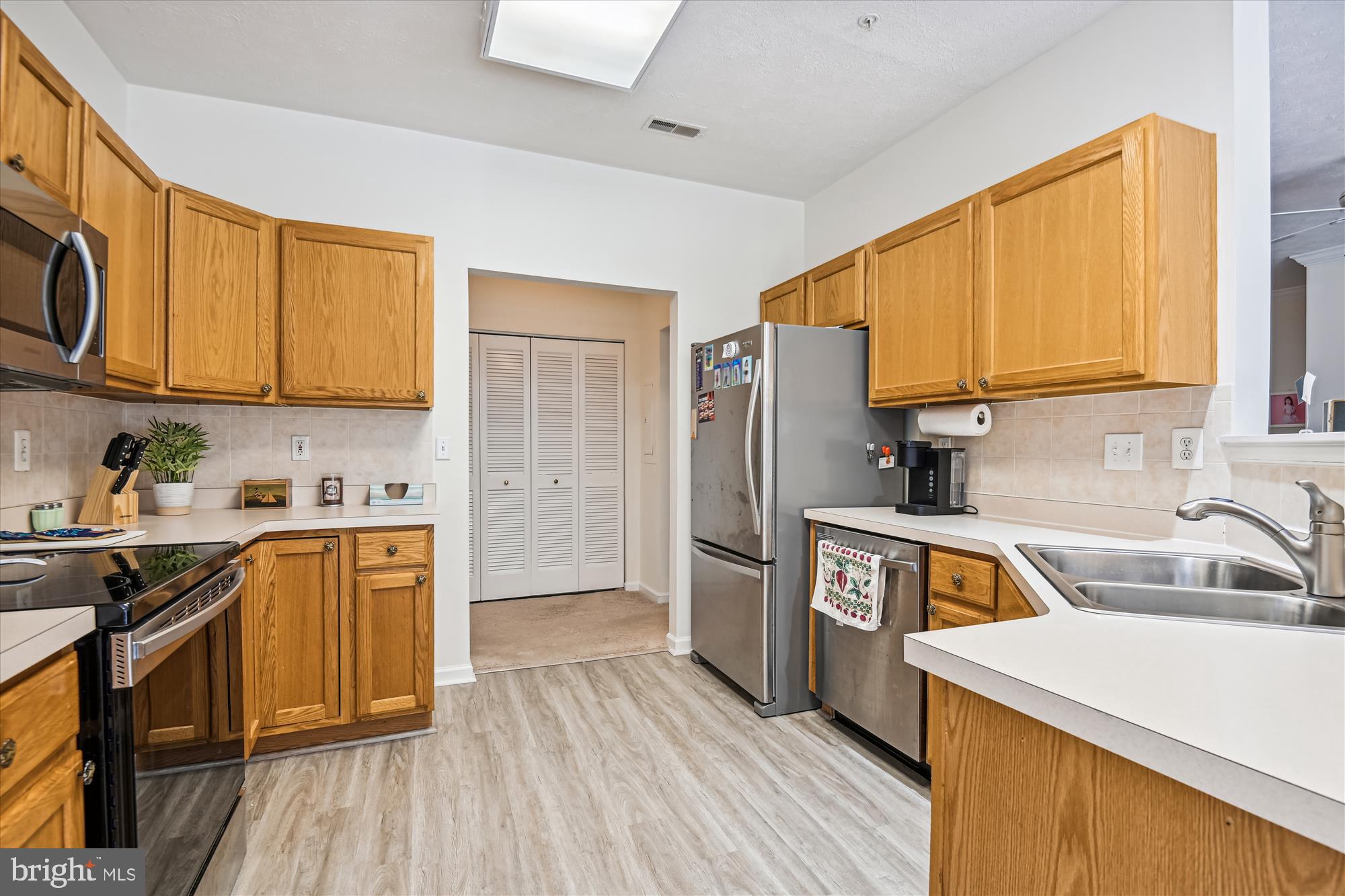 WINDSOR AT PERRY HALL FARMS - Residential