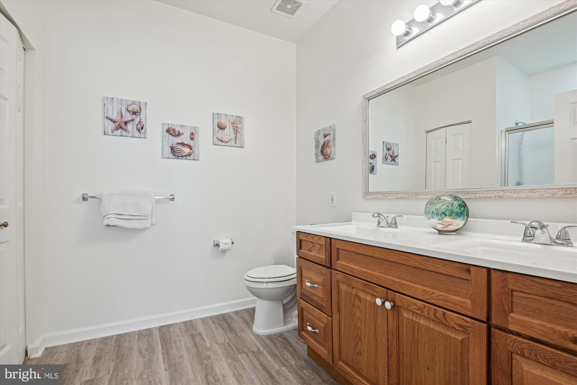 WINDSOR AT PERRY HALL FARMS - Residential