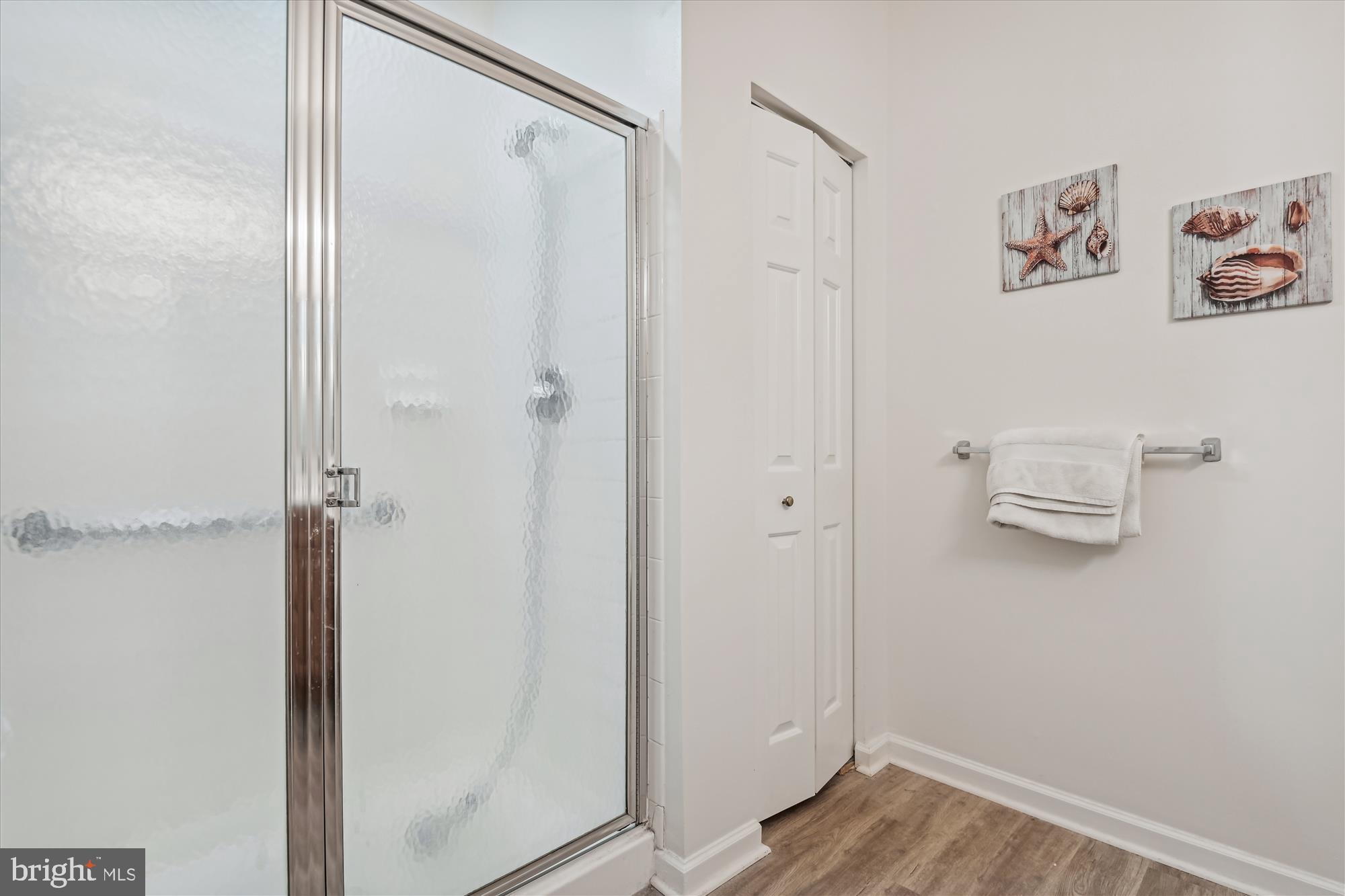 WINDSOR AT PERRY HALL FARMS - Residential