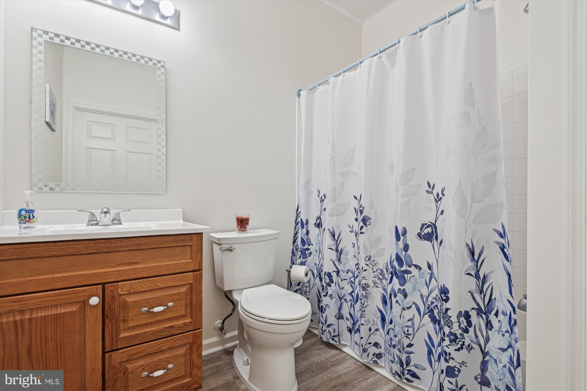 WINDSOR AT PERRY HALL FARMS - Residential