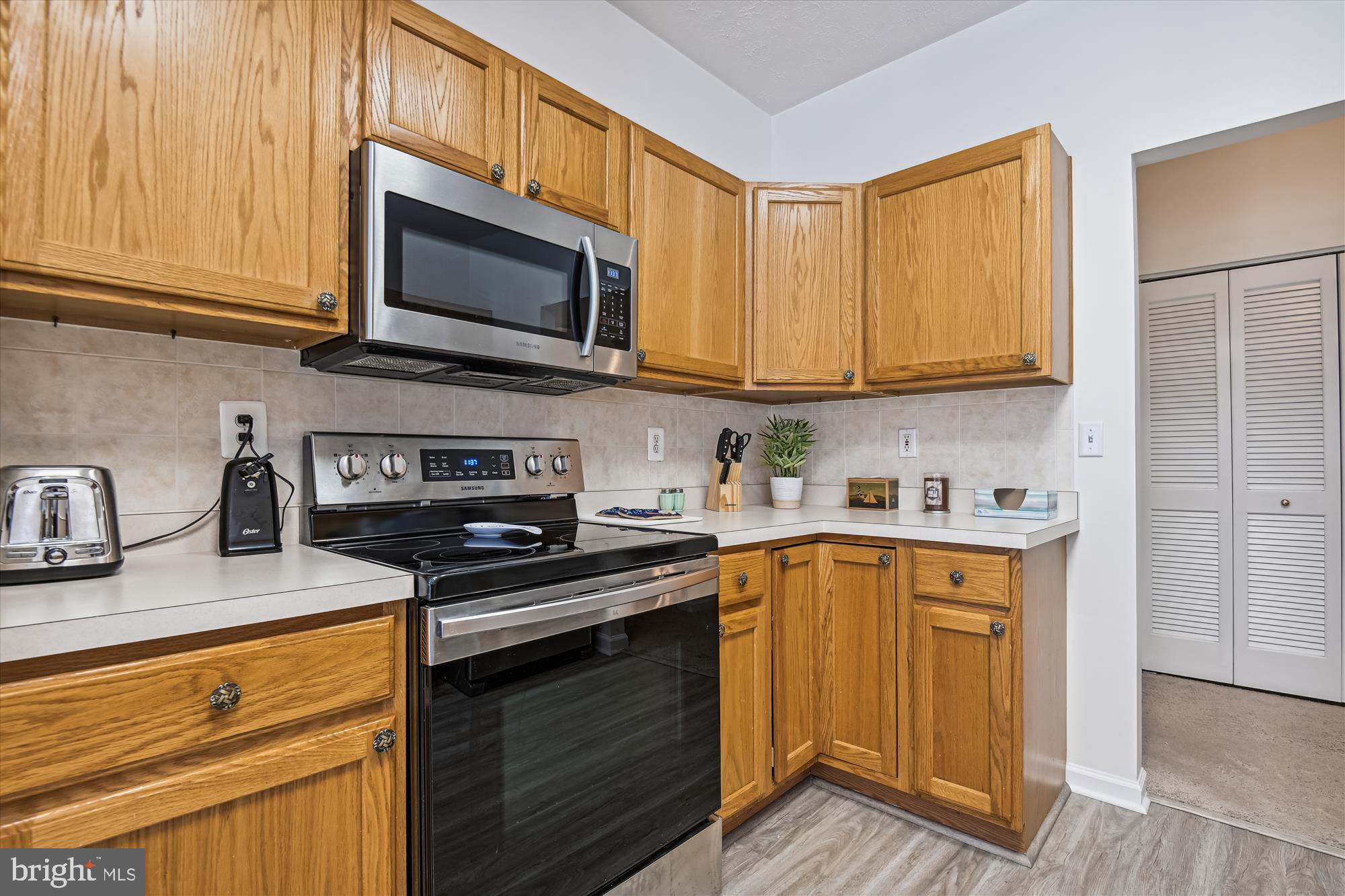 WINDSOR AT PERRY HALL FARMS - Residential